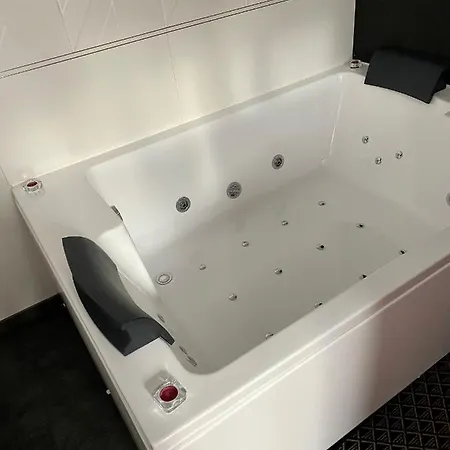 מלון Salon Boyer 5*