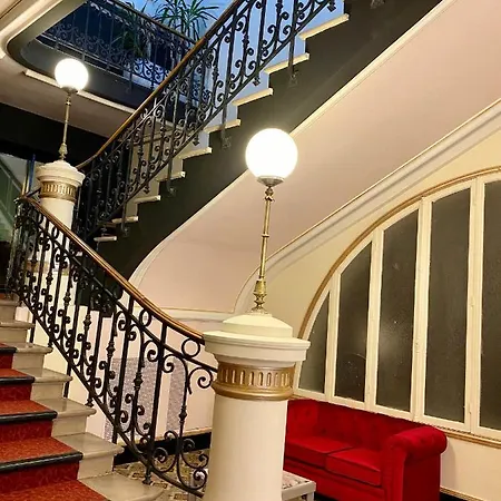 מלון Salon Boyer