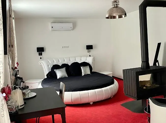 Salon Boyer Szálloda 5*